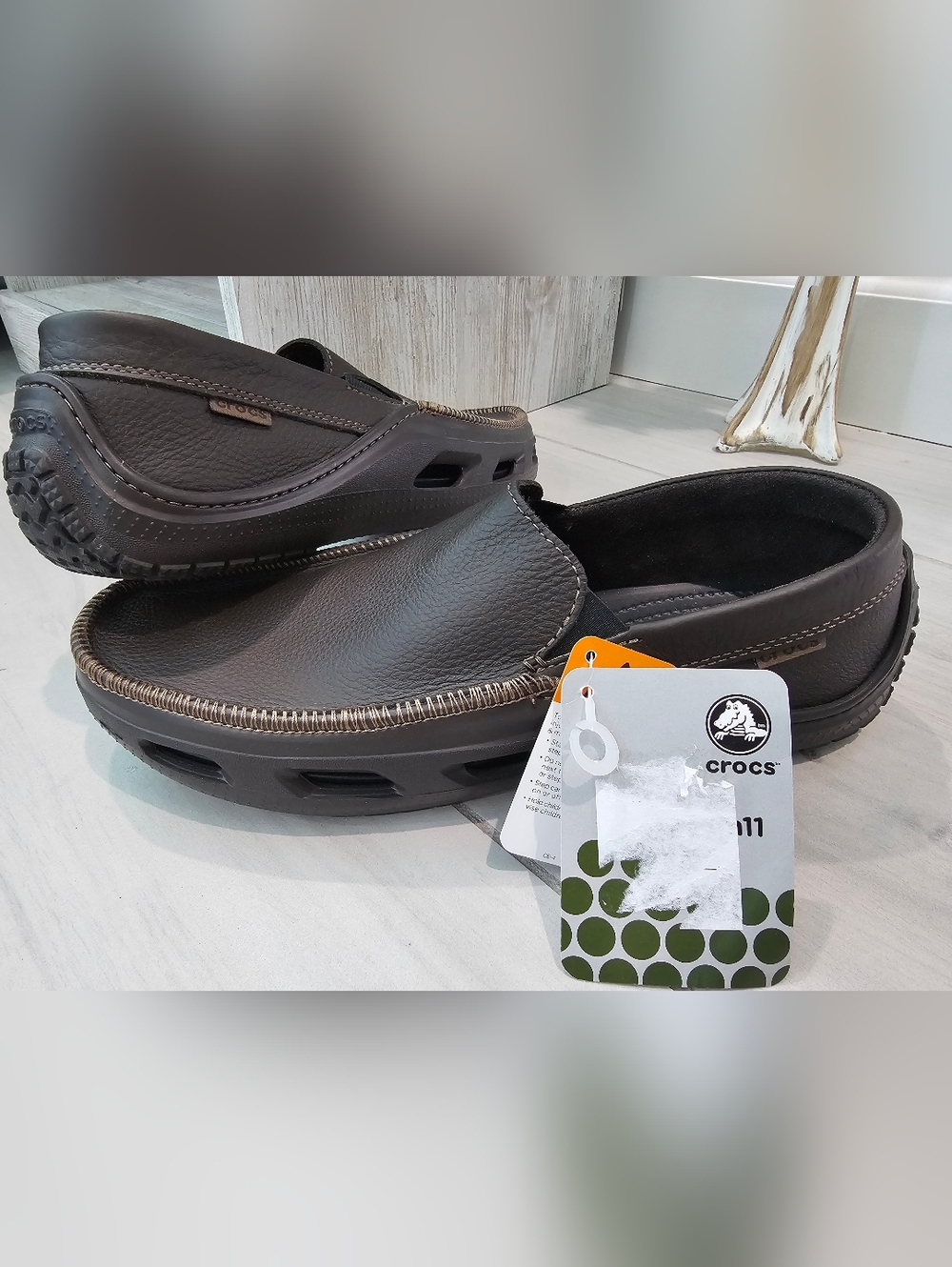 CROCS Tideline Sports Men’s Dark Brown Leather Slip-On Moccasin Loafers Size 11